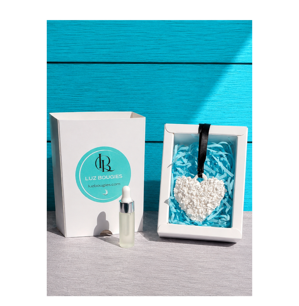 Coffret plâtre parfumé Cœur & Fleurs avec sa recharge "Divine"