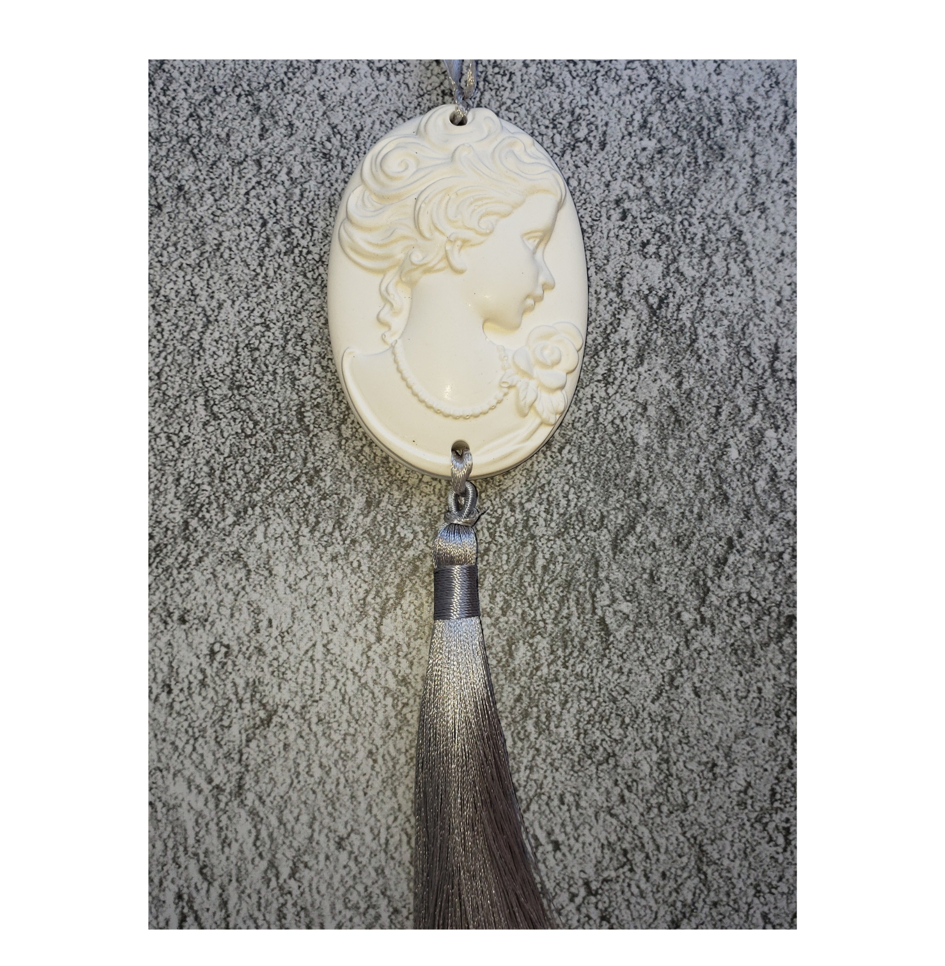 Coffret plâtre parfumé Camée avec sa recharge "Divine"